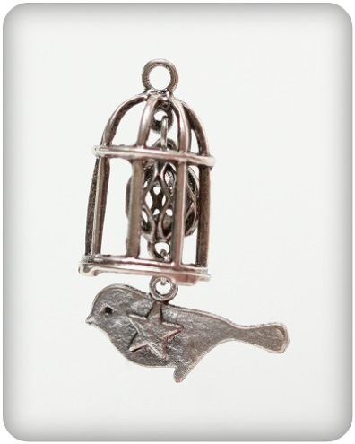 Подвеска металлическая "Клетка с кулоном". Цвет серебряный.