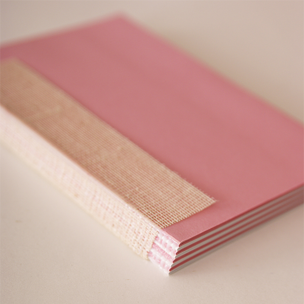 Блок внутренний для блокнота А6, 80 г/м2, цвет белый-розовый