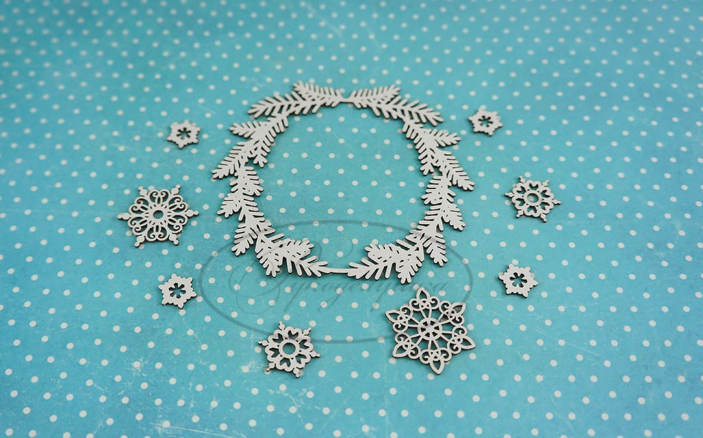 Вырубка из чипборда Рукоделушка "Рождественский венок со снежинками"