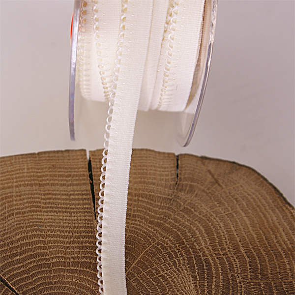 Резинка для блокнотов 10 мм с тонким краем-гребешком, цвет молочный