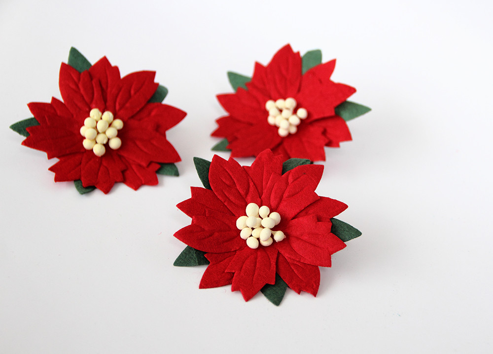 Цветок пуансетии 6 см с листиками и тычинками, цвет красный