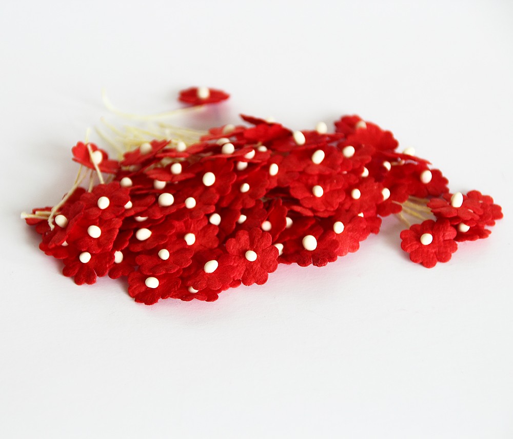 Мини цветочки 1 см 100 штук Красный