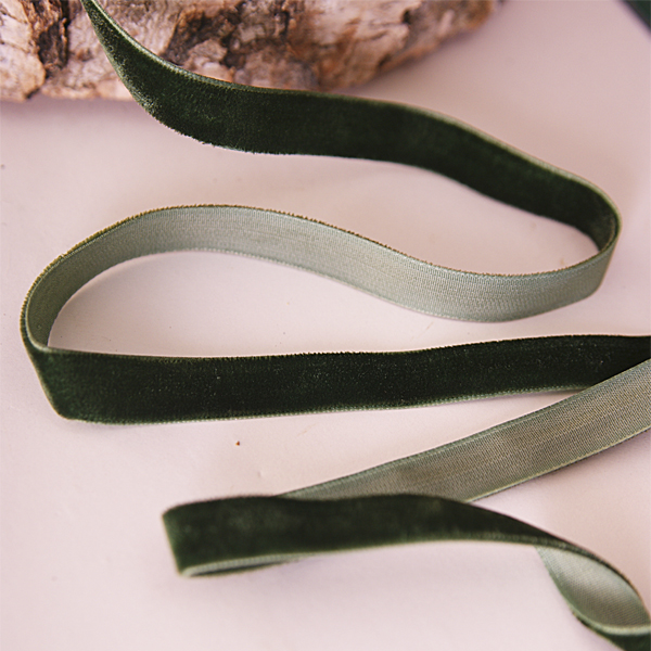 Лента бархатная 12 мм. Цвет изумрудный.