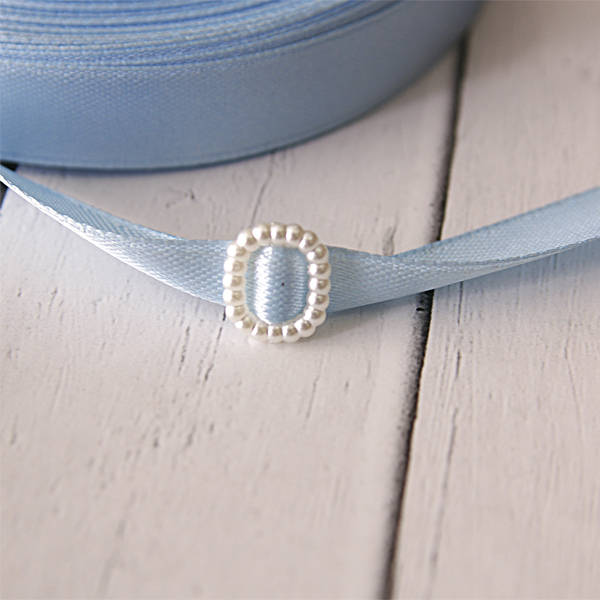 Декоративная пряжка на ленточку овальная, цвет перламутр