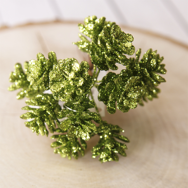 Букет шишек с блёстками, цвет зелёный.