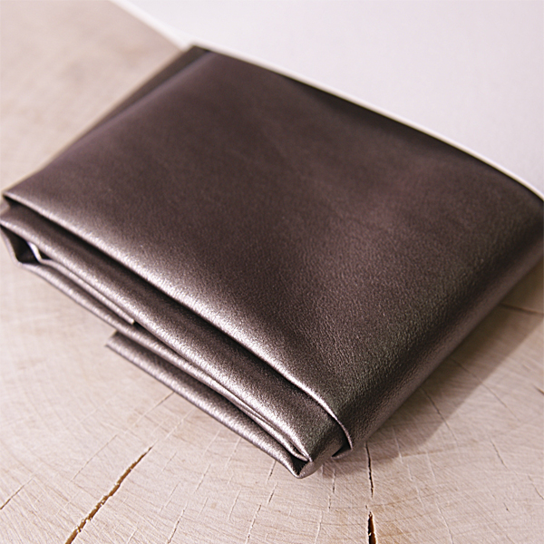 Кожзам корейский, отрез 35 х 50 см, цвет платина