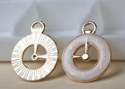 Подвеска металлическая "Циферблат". Цвет золотой с белым