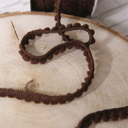 Тесьма с помпонами Blitz, цвет шоколадный