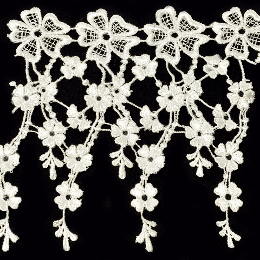 Гипюр 13-19 см "Цветы с подвесками из цветов", цвет молочный