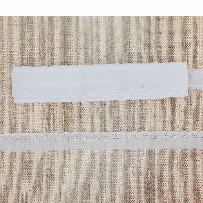 Шитье 30мм "Гребешок и 3 точки", цвет белый