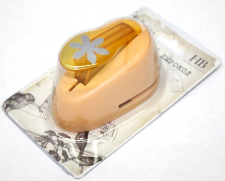 Дырокол фигурный 1,8 см HB "Цветок 6 лепестков острых"