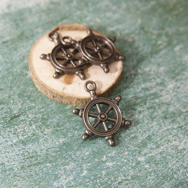 Подвеска металлическая "Штурвал", цвет олово (481)