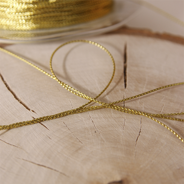 Шнур тонкий 1 мм, цвет золотой