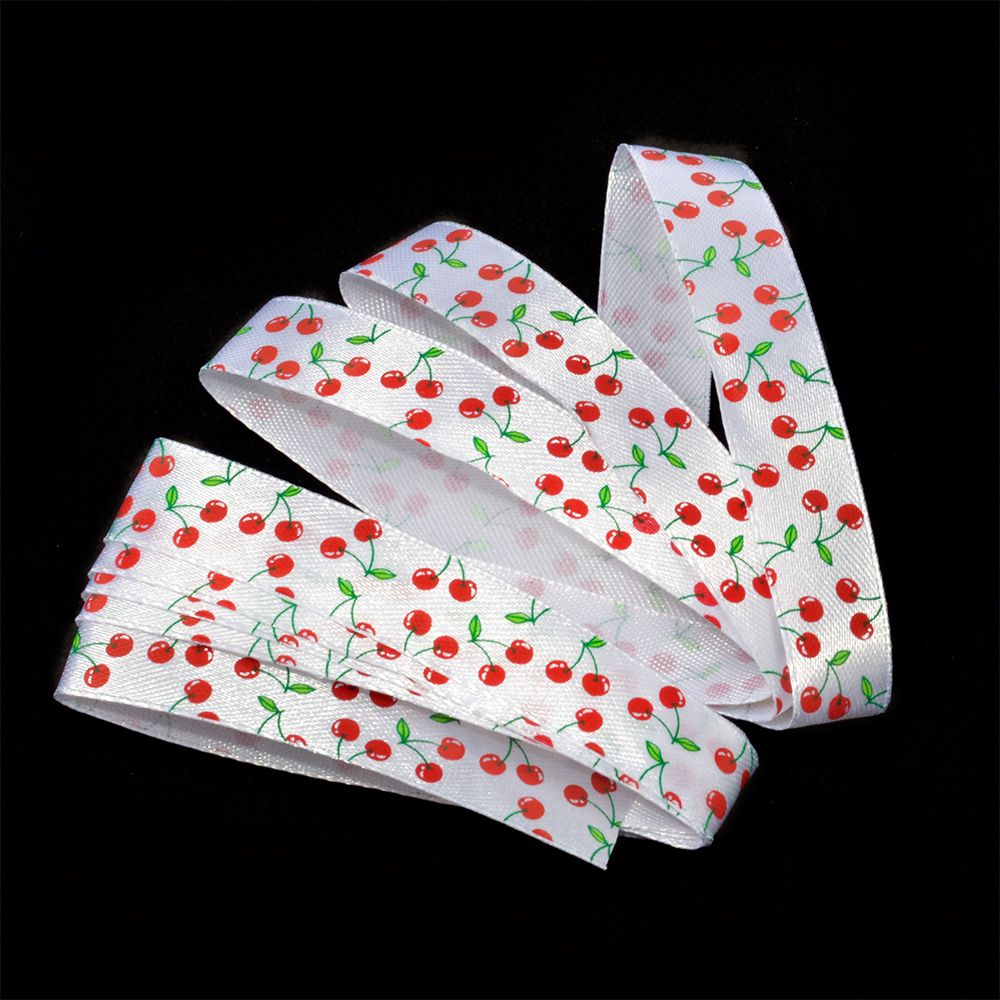 Лента атласная 15 мм "Вишенки"