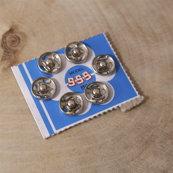 Кнопки 1 см для хлястиков, цвет серебряный (513)