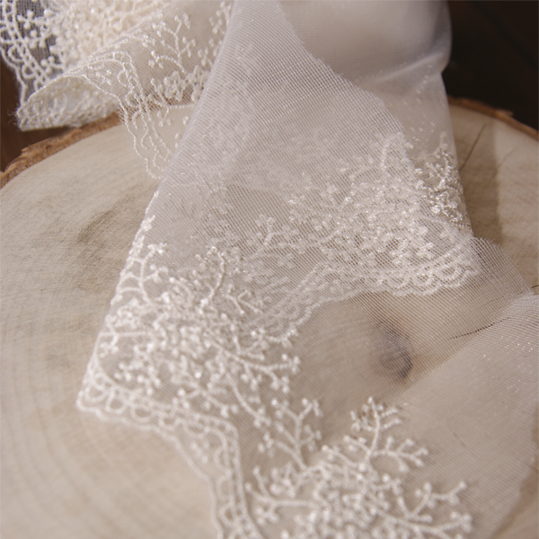 Кружево 11 см на сетке "Веточки" , цвет кремовый