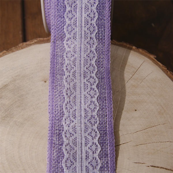 Лента джутовая 5 см с кружевом по центру, цвет сиреневый