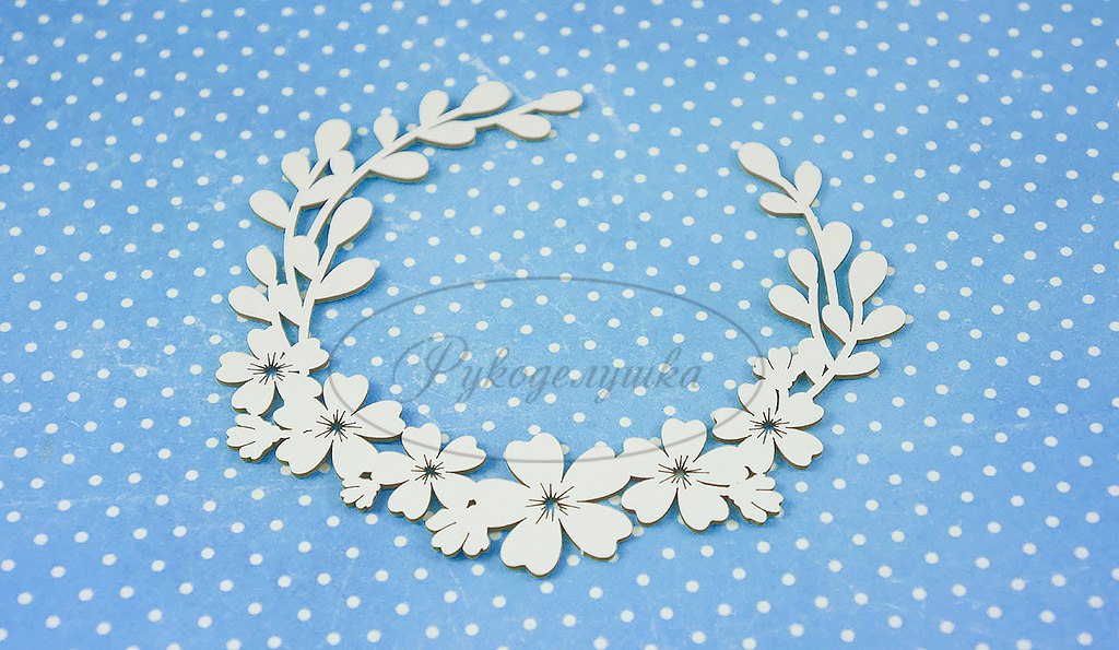 Вырубка из чипборда Рукоделушка "Рамка 61 (с цветочками)"