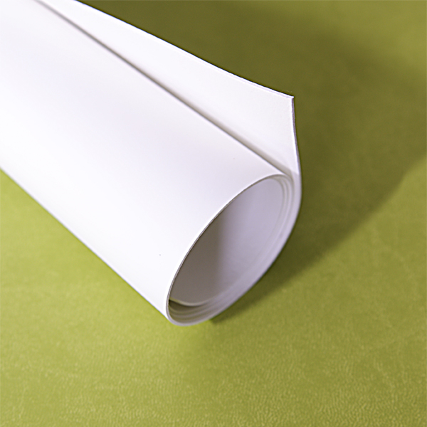 Кожзам переплётный 35 х 50 см. Цвет белый