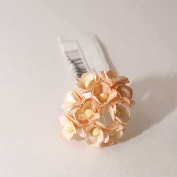 Букет цветов вишни 15 мм. Цвет персиковый