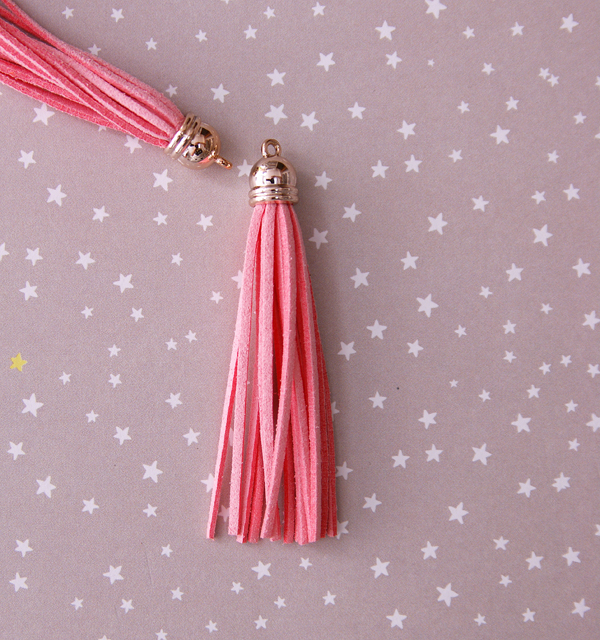 Кисточка замшевая длинная, цвет розовый (541)