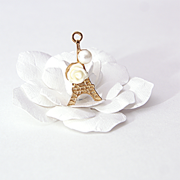 Подвеска металлическая "Эйфелева башня с розой". Цвет золотой