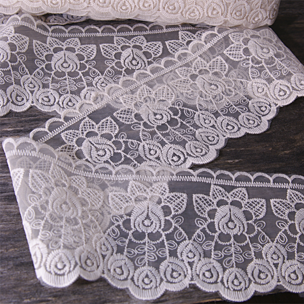 Кружево на капроне 9 см "Цветы и фестоны" цвет кремовый