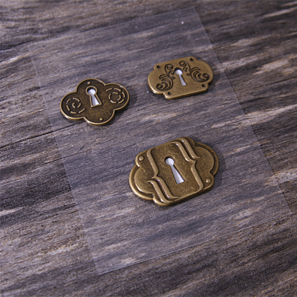 Набор металлических украшений "Замочные скважины"