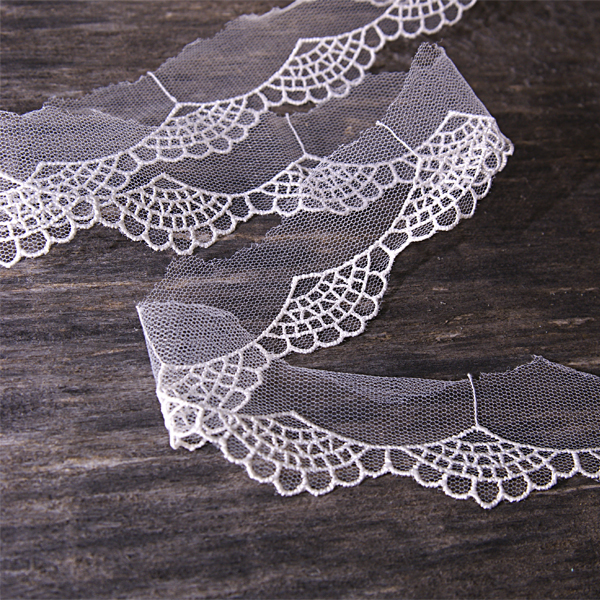 Кружево на сетке 3 см "Веер" , цвет кремовый