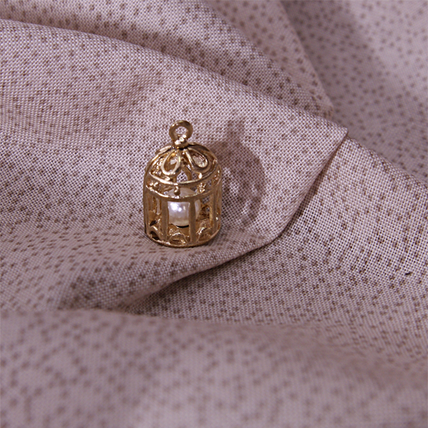 Подвеска металлическая "Клетка с жемчужинкой", цвет золотой (573)