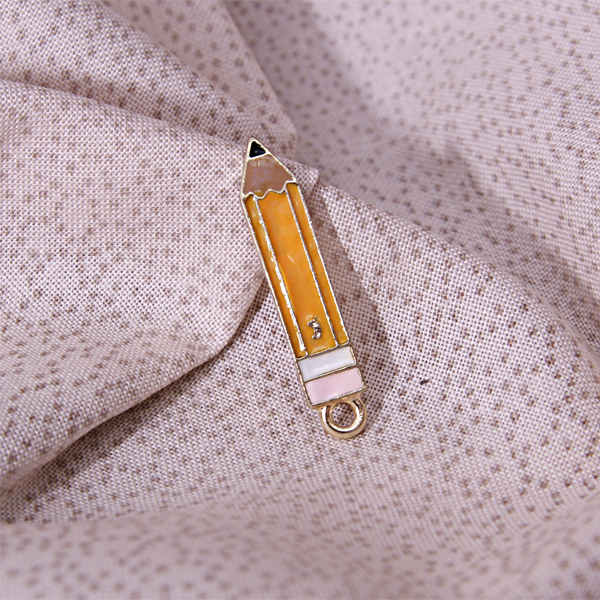 Подвеска металлическая "Карандаш", цвет жёлтый с золотым (581)