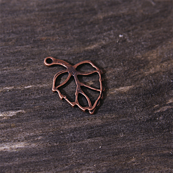Подвеска "Листик контурный". Цвет медный
