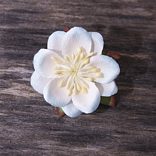 Цветок сакуры, цвет белый с голубыми кончиками, 1 шт