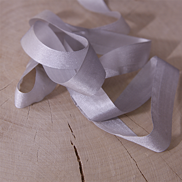 Лента шёлковая 13 мм. Цвет бледный серый