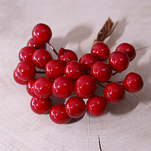 Букет круглых ягодок MrPainter "Красный"