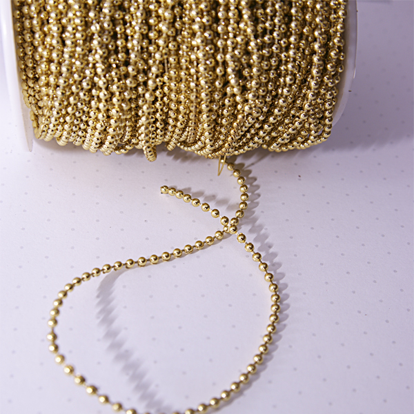 Нить из бусинок 2 мм.Цвет золотой