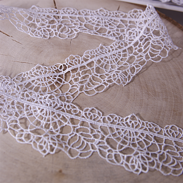 Кружево гипюр 4 см "Ажурный орнамент" , цвет белый
