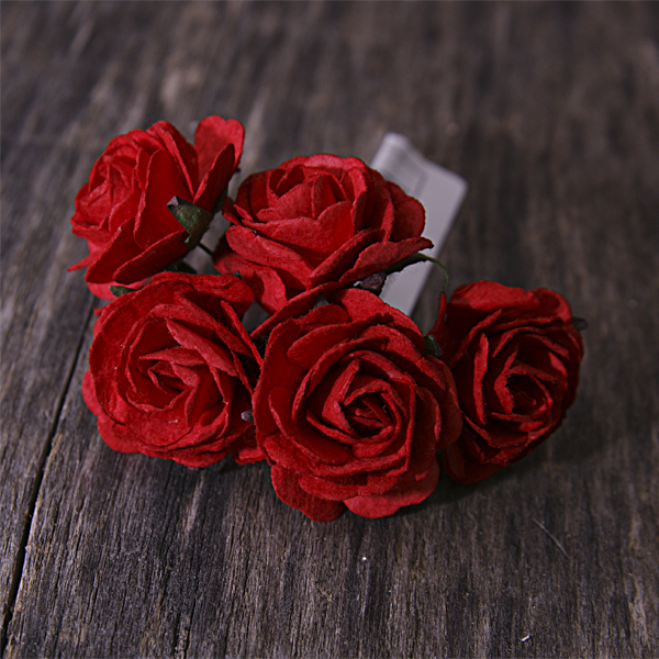 Букет крупных роз 3,5 см. Цвет красный