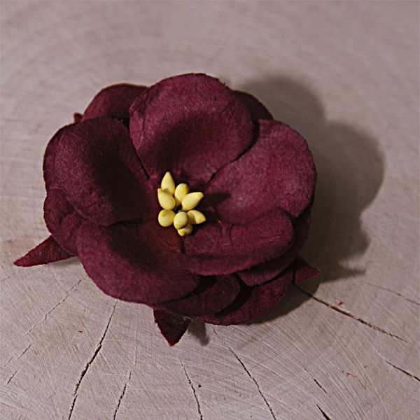 Цветок дикой розы, цвет бордовый, 1 шт