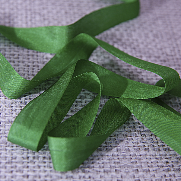 Лента шёлковая 13 мм. Цвет зелёный
