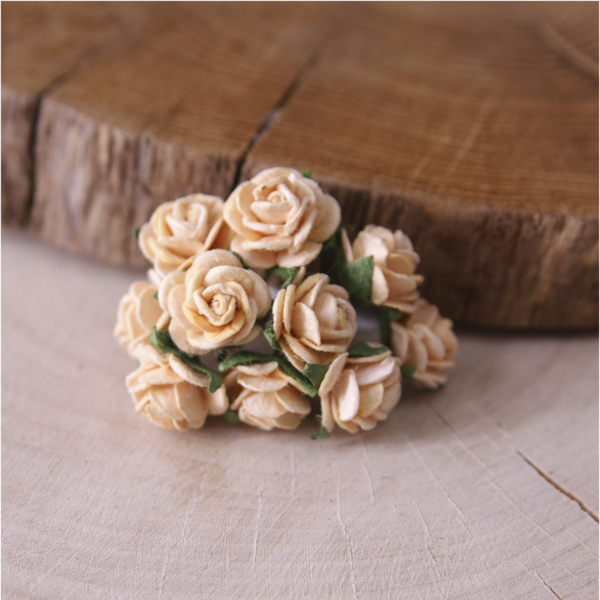 Букет мини-розочек 1,5 см открытых. Цвет песочный