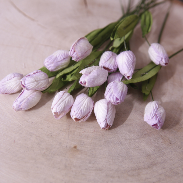 Тюльпан на стебельке, цвет бело-сиреневый
