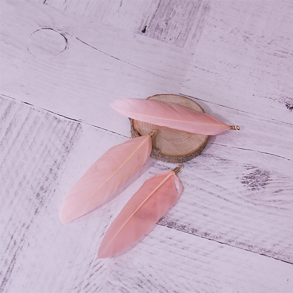 Подвеска "Пёрышко", цвет розовый с золотом (104)