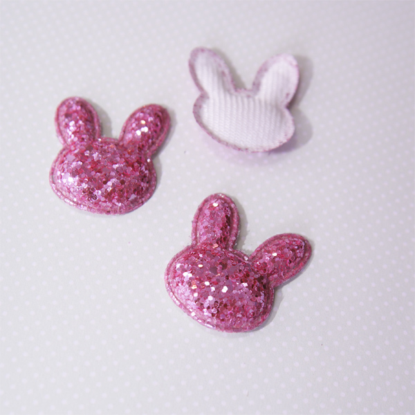 Украшение "Зайка с блёстками", цвет розовый (663)