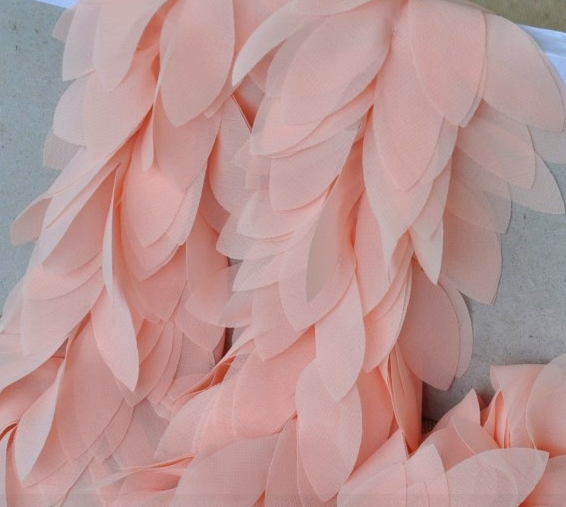 Лента шифоновая "Лепестки длинные 5см", цвет бледный персик