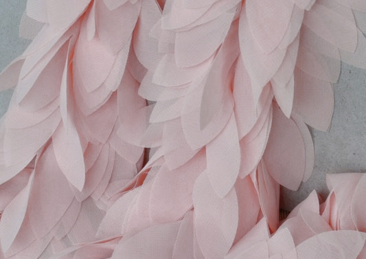 Лента шифоновая "Лепестки длинные 5 см", цвет бледный розовый