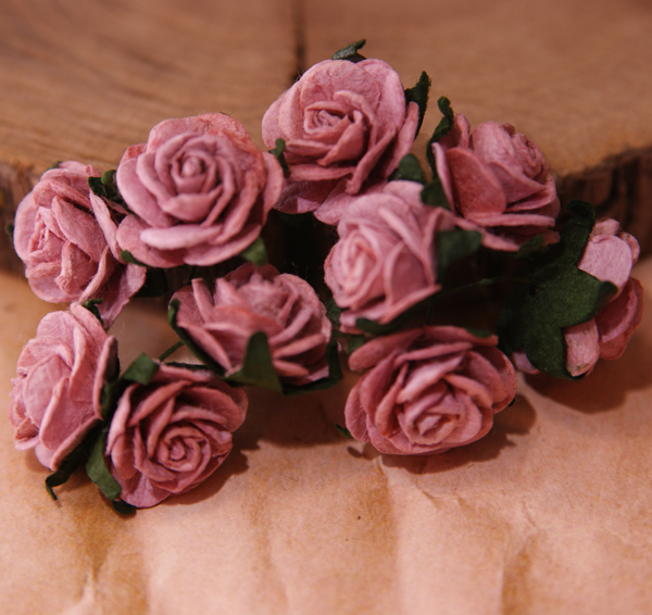 Букет роз 2 см. Цвет винтажный какао-розовый