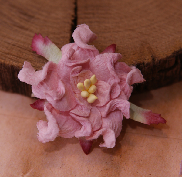 Гардения 4 см . Цвет бледно-розовый