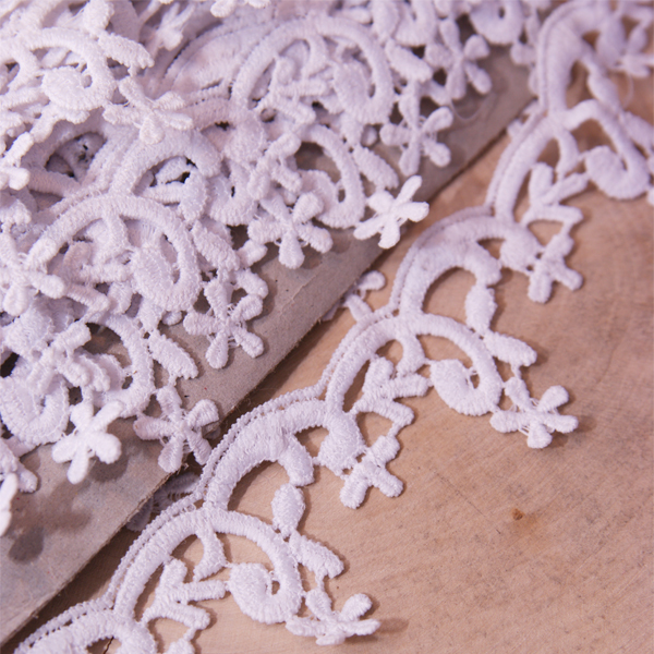 Кружево гипюрное 4 см "Завиток и цветочки", цвет белый