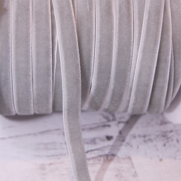 Лента бархатная 9 мм. Цвет светлый-серый